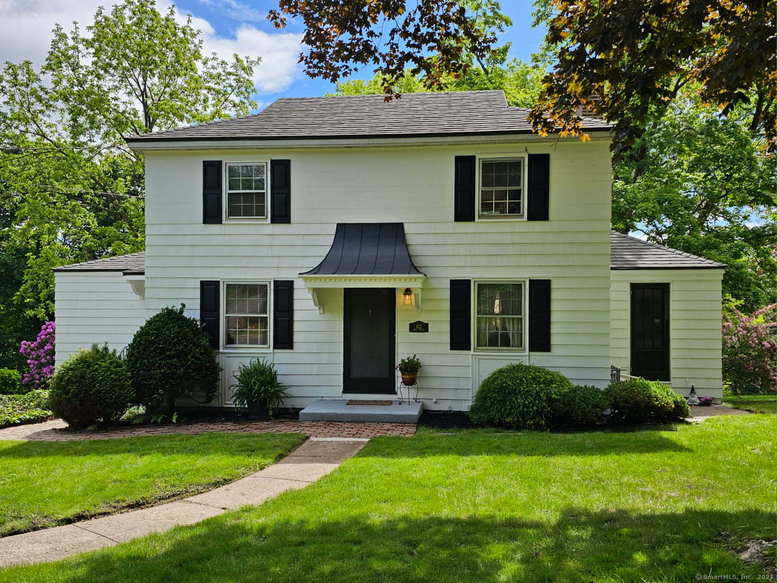 Property Photo: 412 Pine Street CT 06457