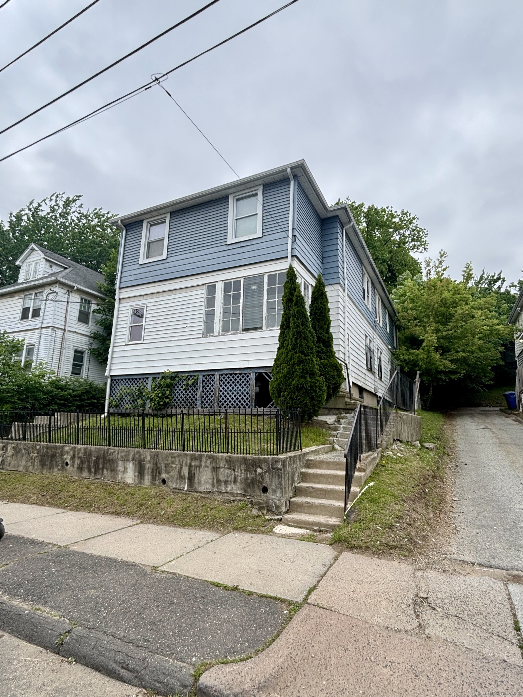 Property Photo:  41 Lisbon Street  CT 06106 