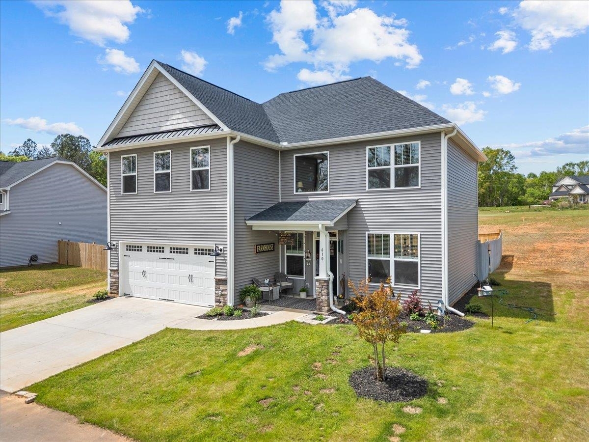 Property Photo: 610 Circinae Road SC 29330