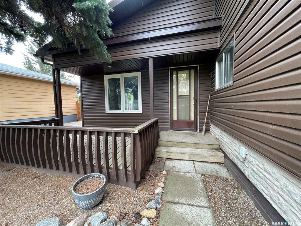 Property Photo:  108 2nd Avenue W  SK S0L 0B9 