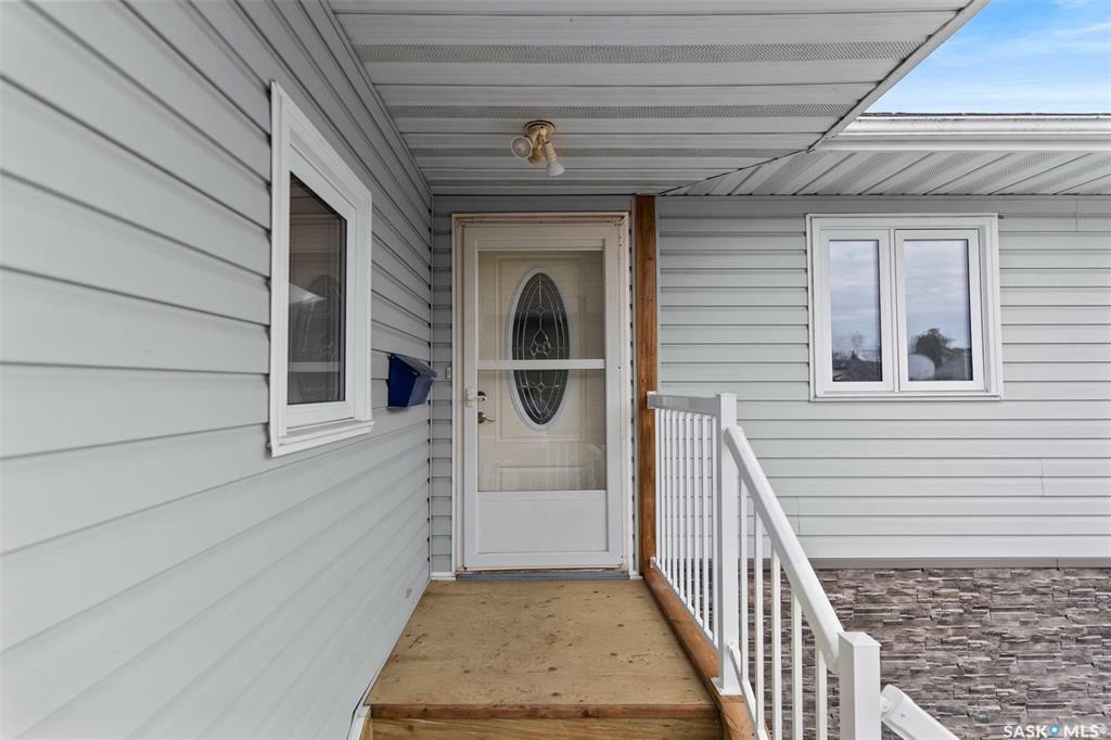 Property Photo: 143 Girgulis Crescent SK S7K 6W8