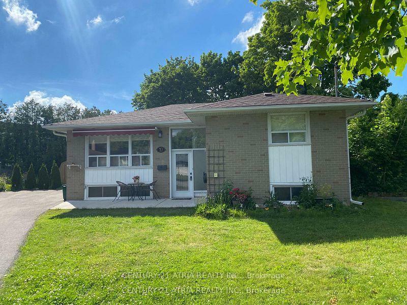 Property Photo: 10 Iber Court ON L4G 1V5