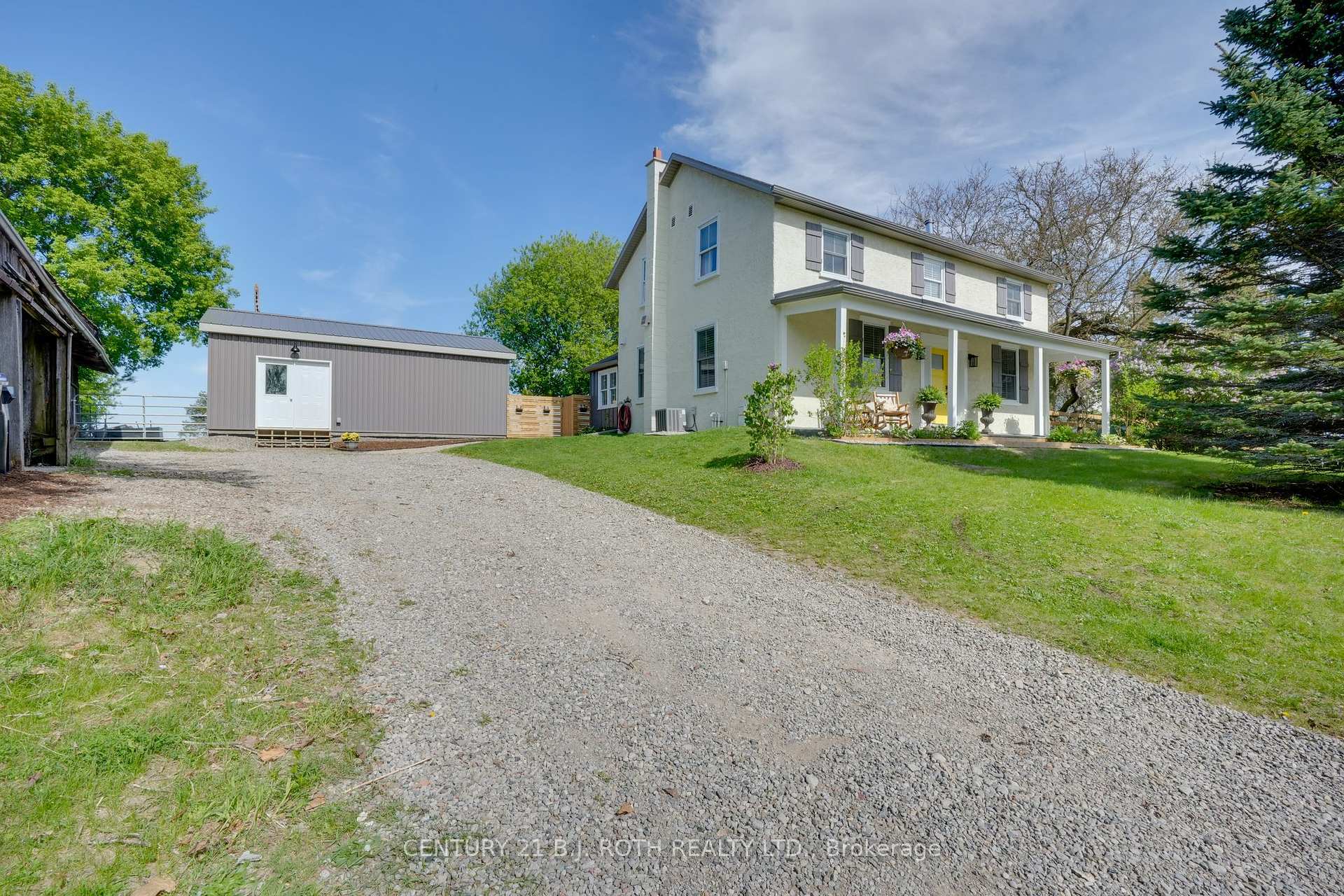 Property Photo: 994427 Mono- Adjala Townline ON L9W 2Z2