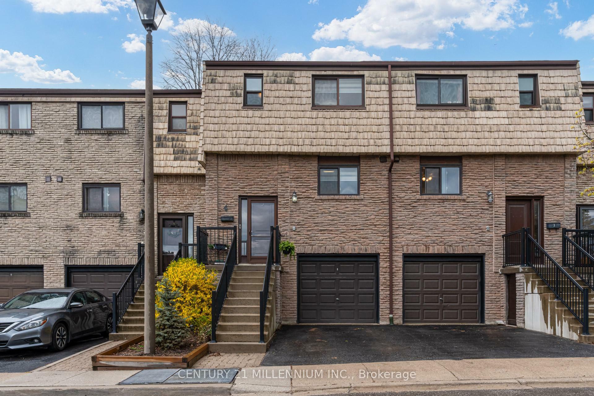 Property Photo: 1536 Sixth Line 4 ON L6H 2P2