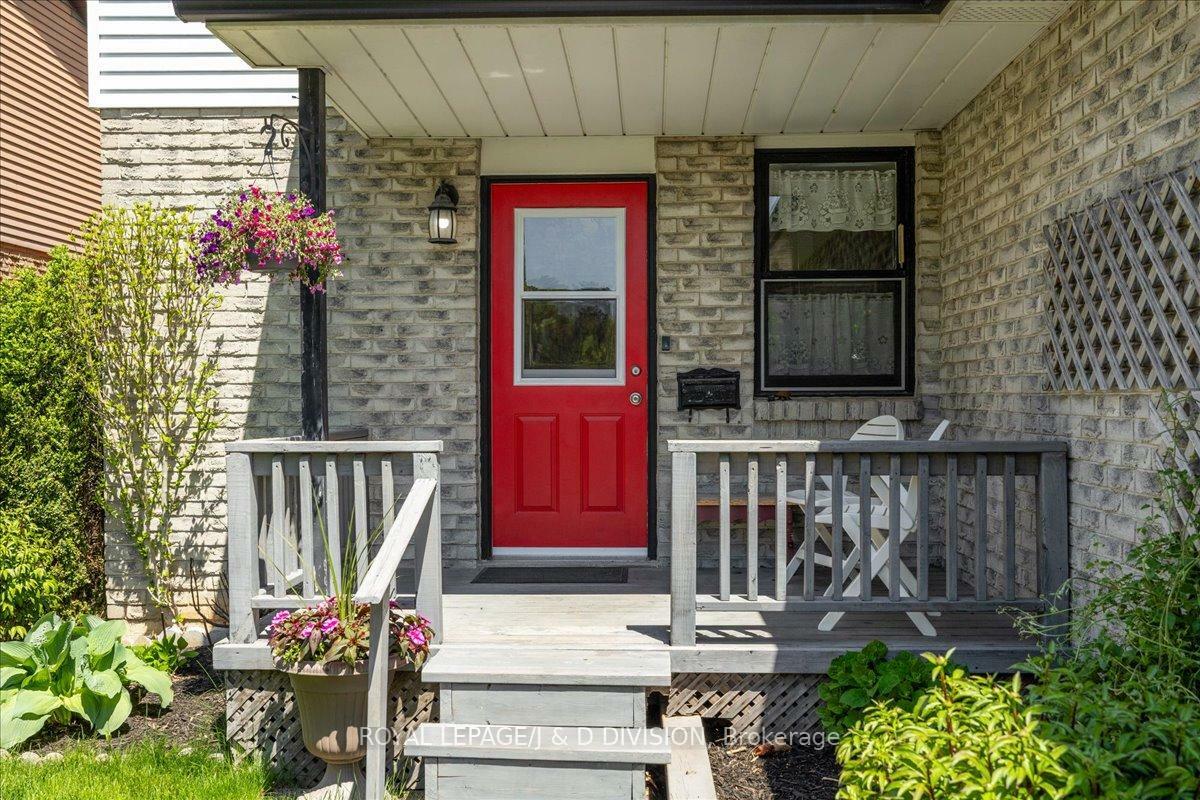 Property Photo: 595 Holly Avenue ON L9T 4L9