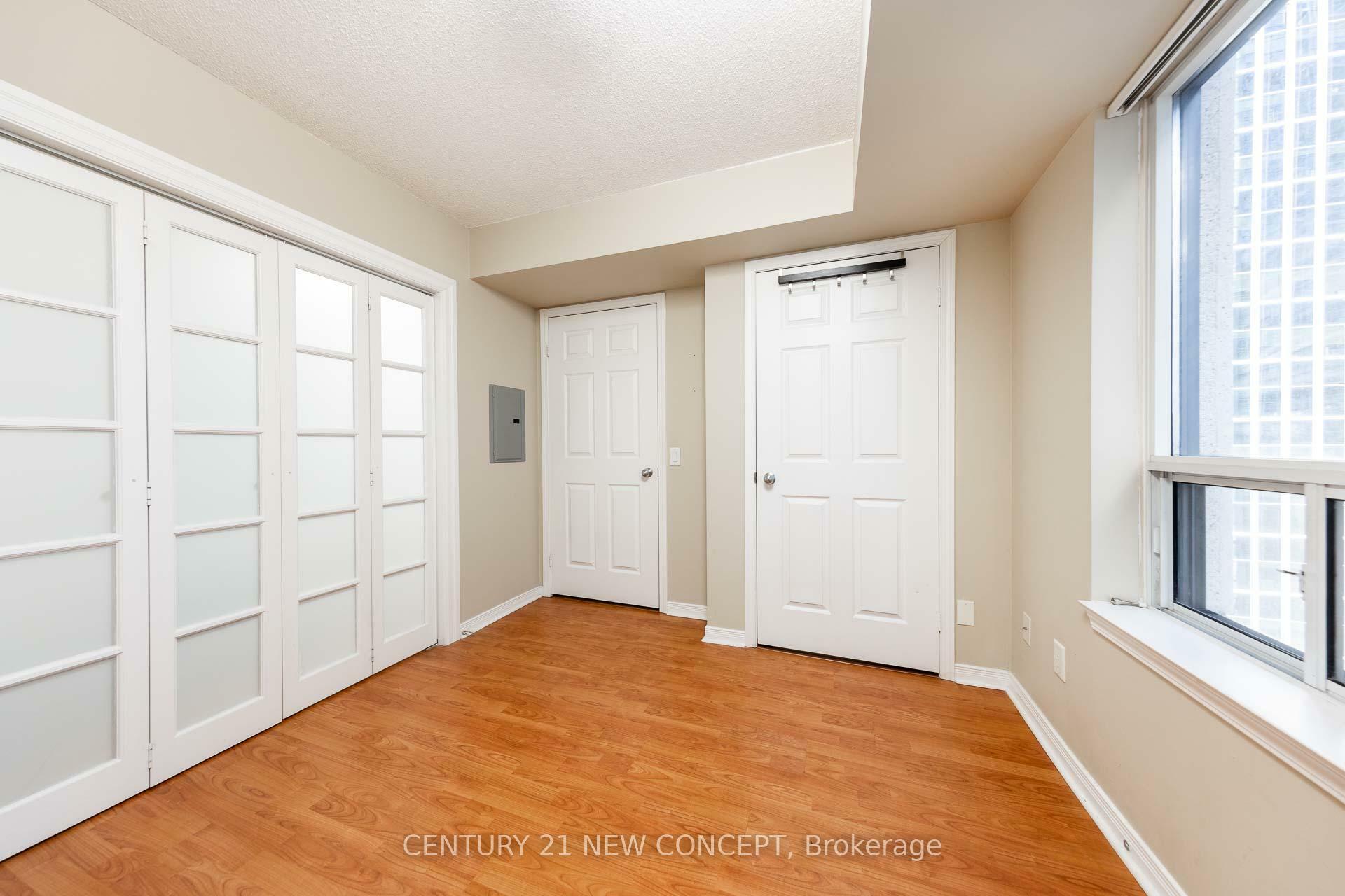 Property Photo: 155 Beecroft Road 1112 ON M2N 7C6