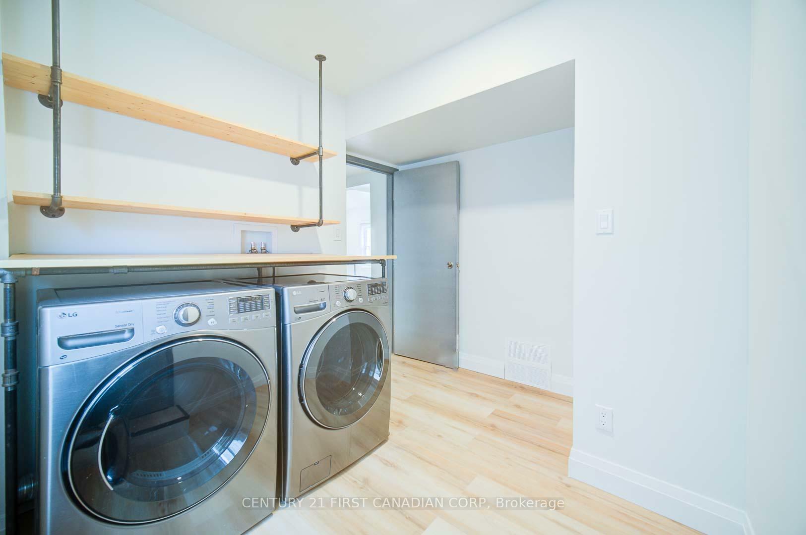 Photo de la propriété: 581 Talbot Street 2 ON N6A 2T2
