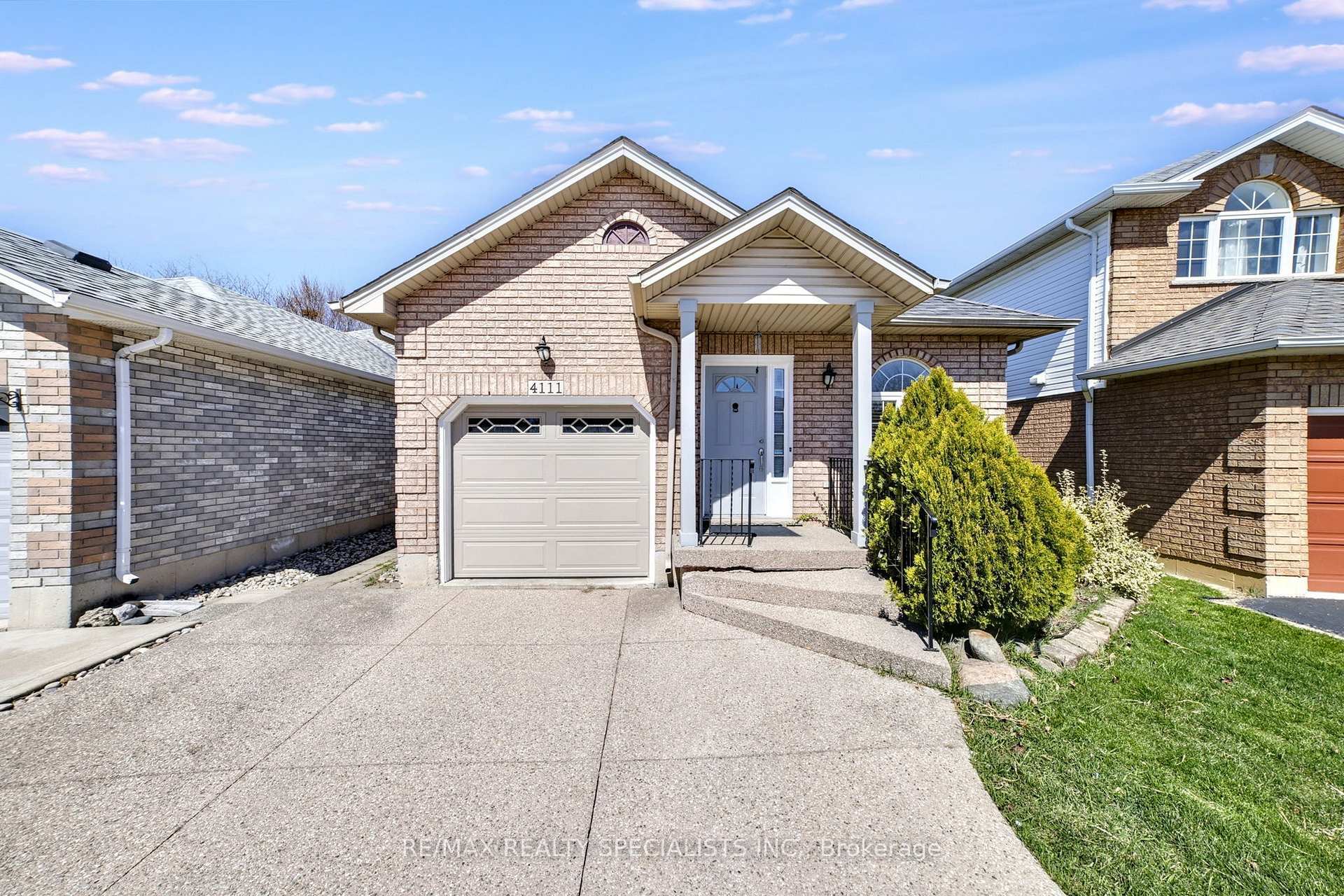 Property Photo: 4111 Continental Drive ON L7M 4L1