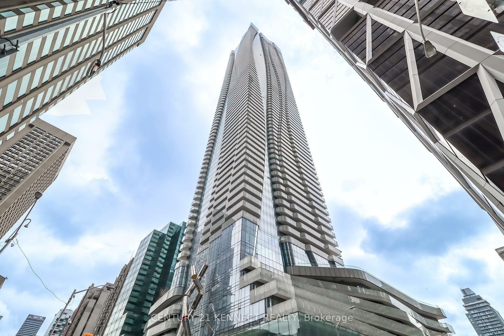 1 Bloor Street E 526  Toronto ON M4W 0A8 photo