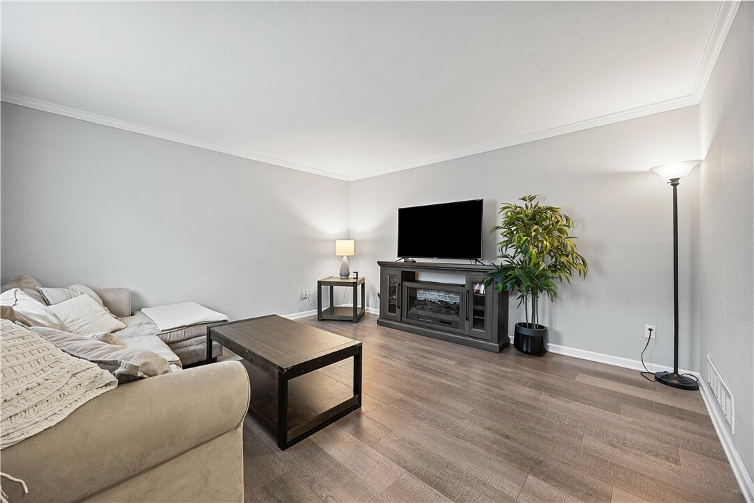 Property Photo: 48 Glenmore Ave PA 15229