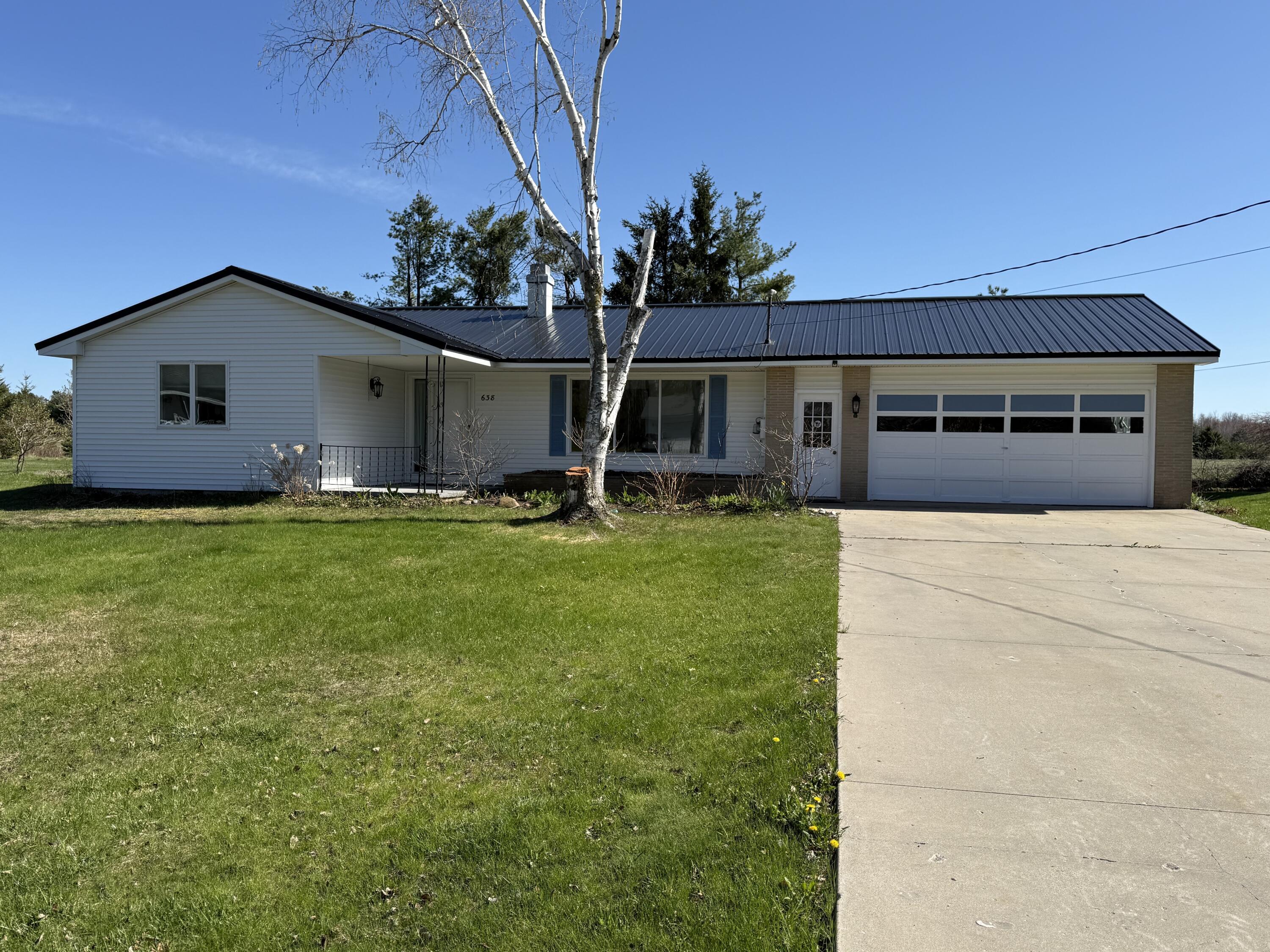 638 Snow Apple Court  Cheboygan MI 49721 photo