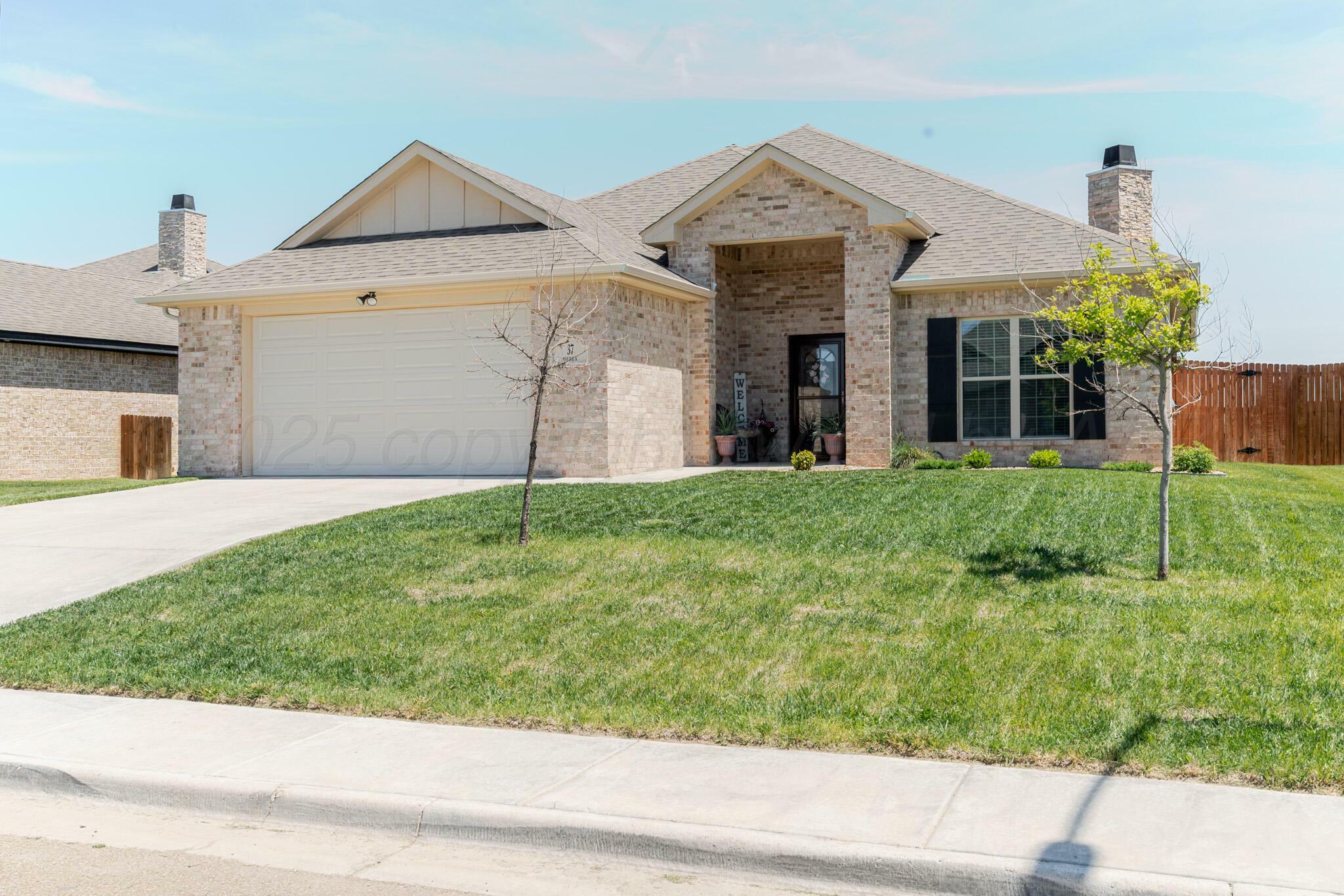 Property Photo: 37 Debra Lane TX 79015-1985