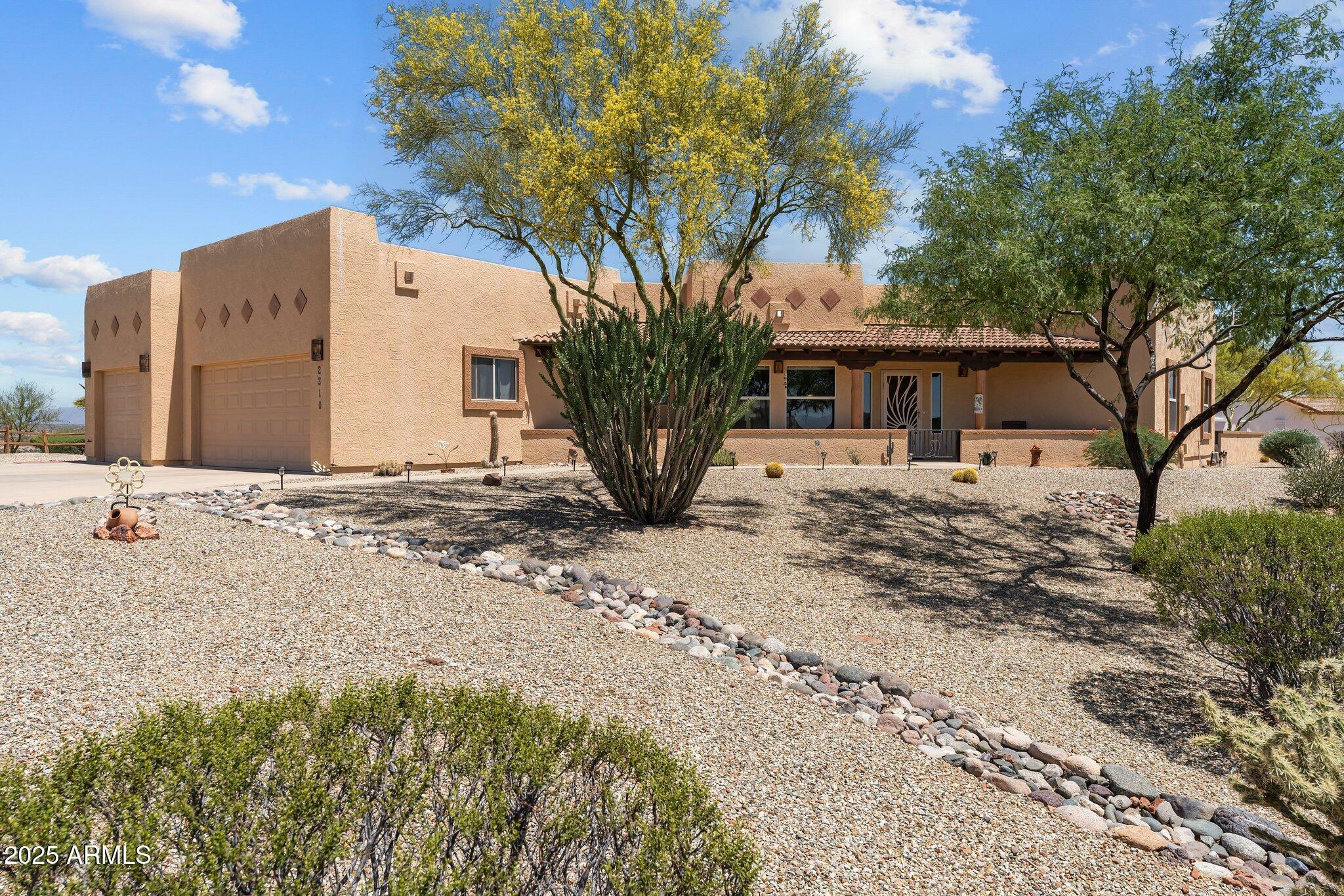 Property Photo: 2310 W Highridge Road AZ 85390