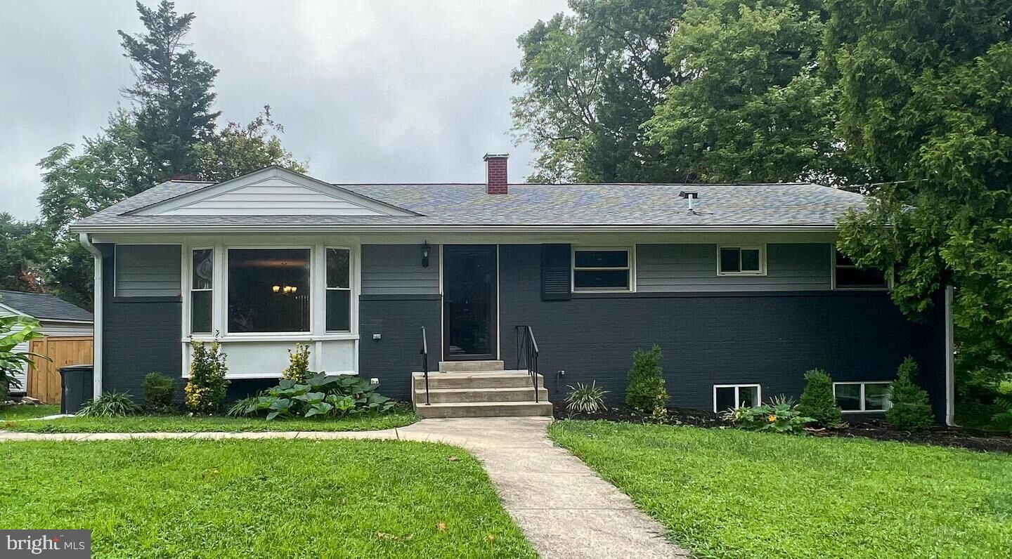 Property Photo:  12 Alexandria Drive  MD 20745 