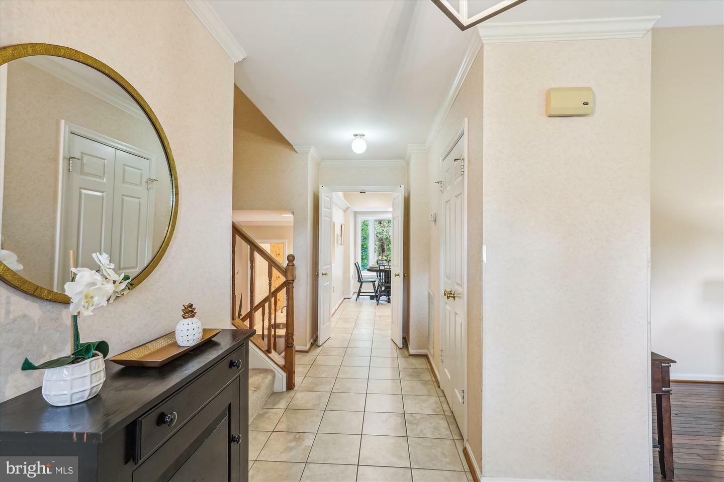 Property Photo: 2032 Franklin Cluster Court VA 22043