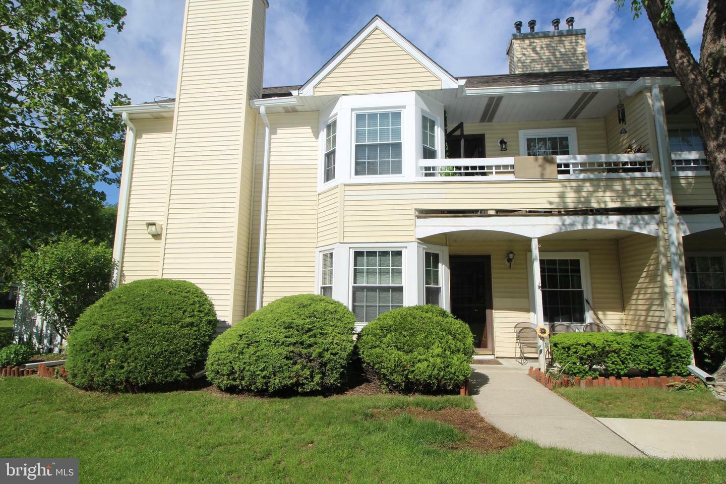 29 Huber Court  Hightstown NJ 08520 photo