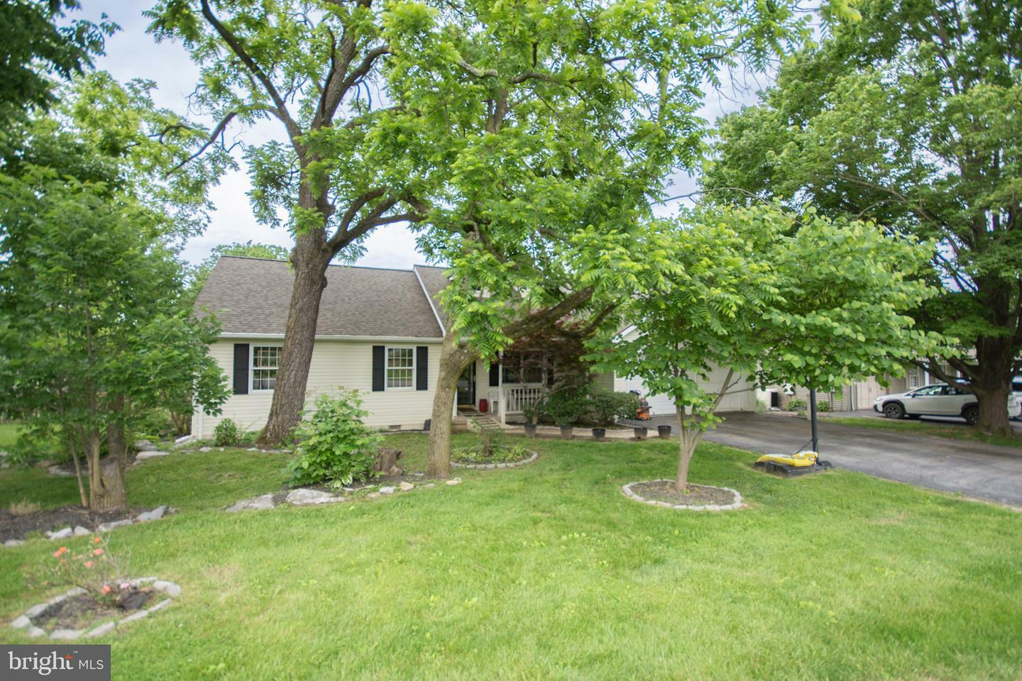 Property Photo: 101 Dartmouth Lane WV 25419