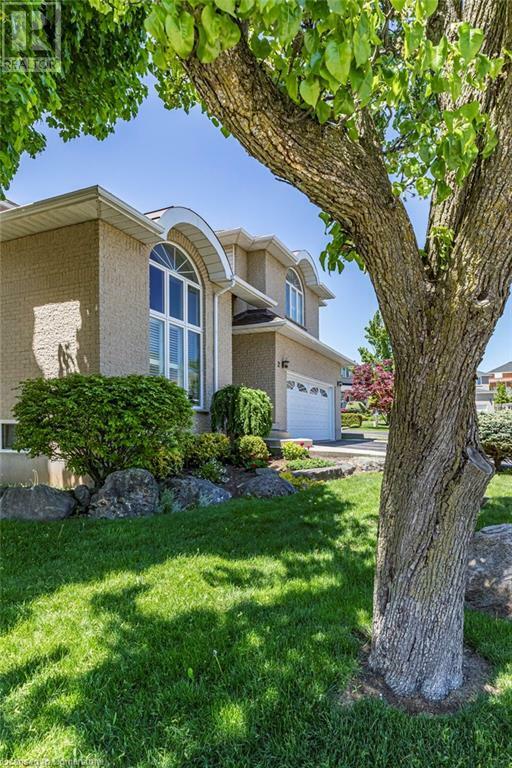 Property Photo:  2 Katie Court  ON L9B 2K9 