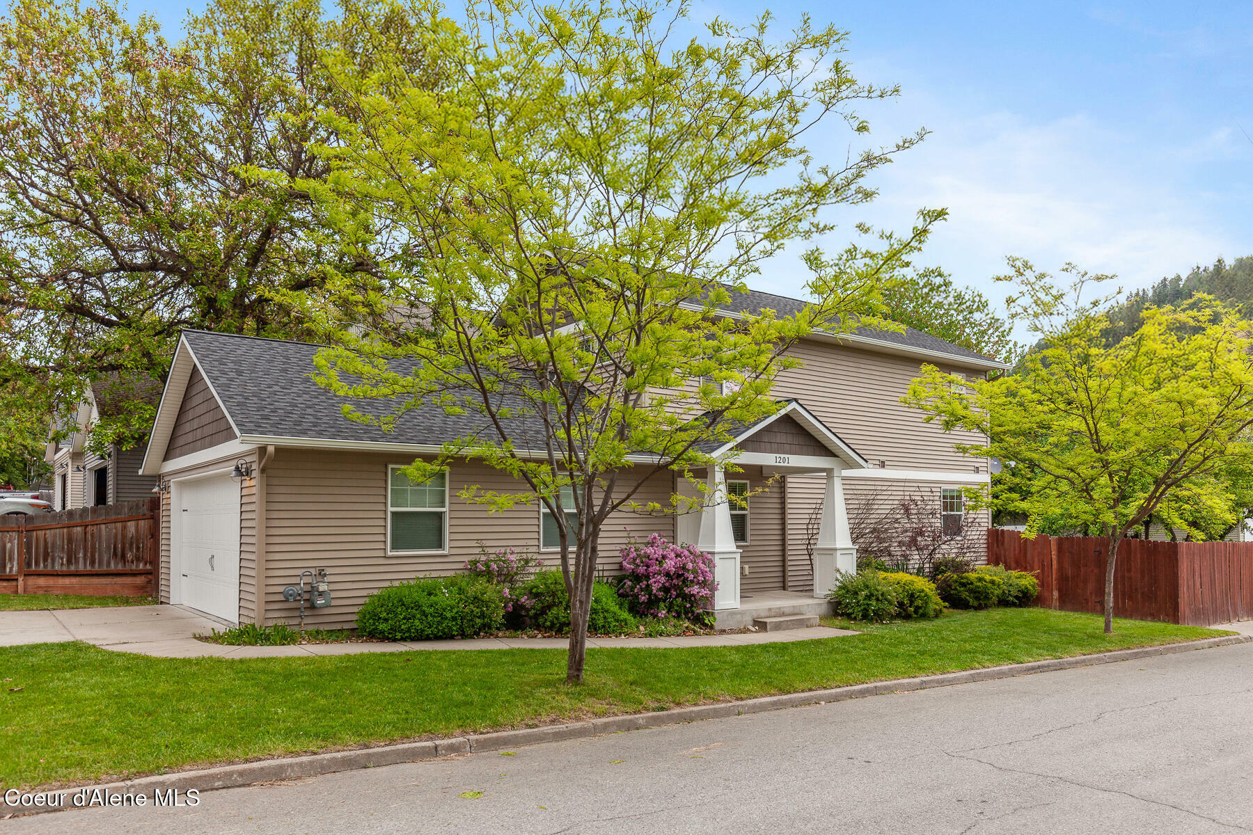 Property Photo:  1201 E Locust Ave  ID 83814 