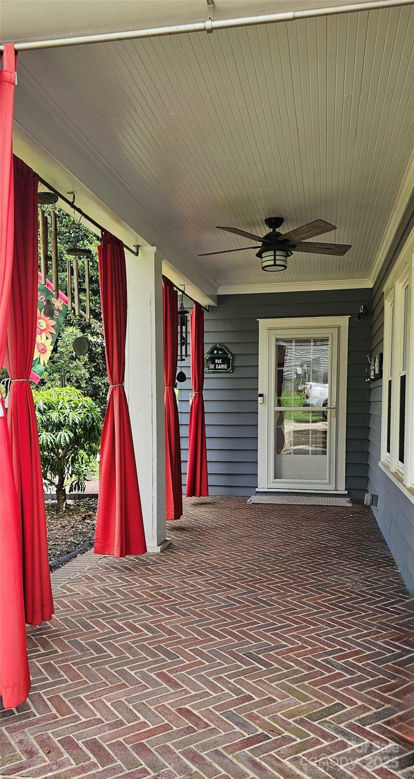 Property Photo: 509 N Oak Street NC 28092