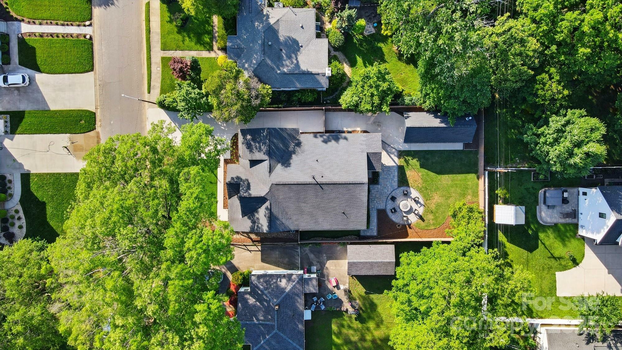 Property Photo: 343 Melbourne Court NC 28209