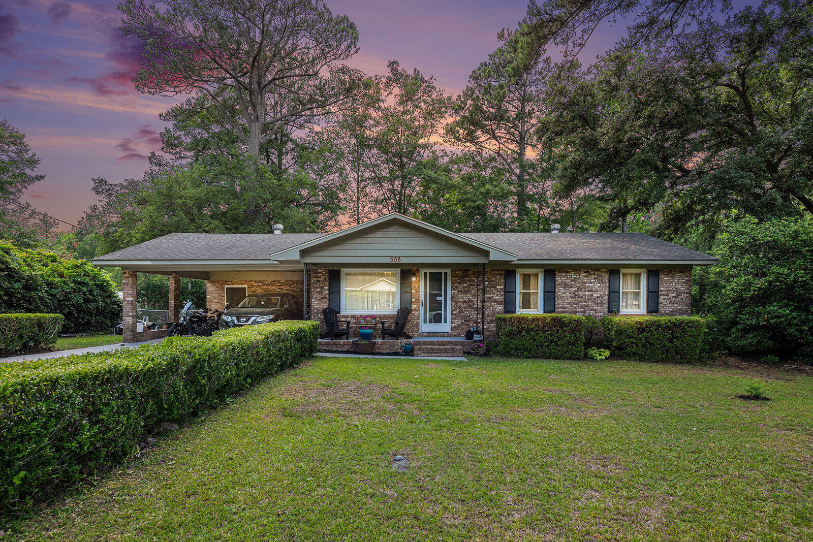 Property Photo: 308 Ashley Drive SC 29485