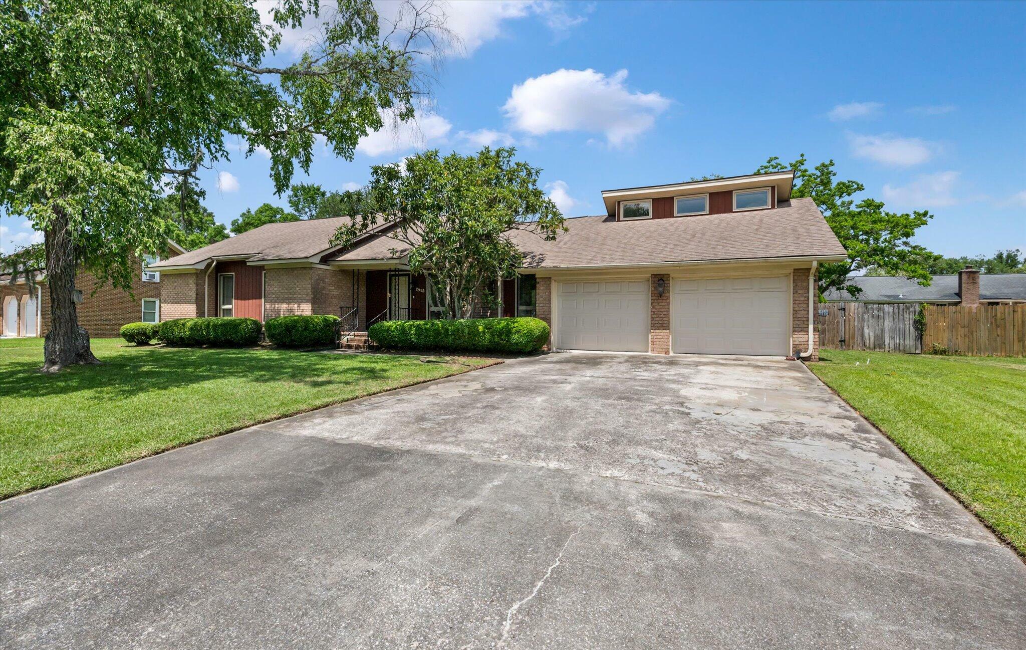 2912 Doncaster Drive  Charleston SC 29414 photo