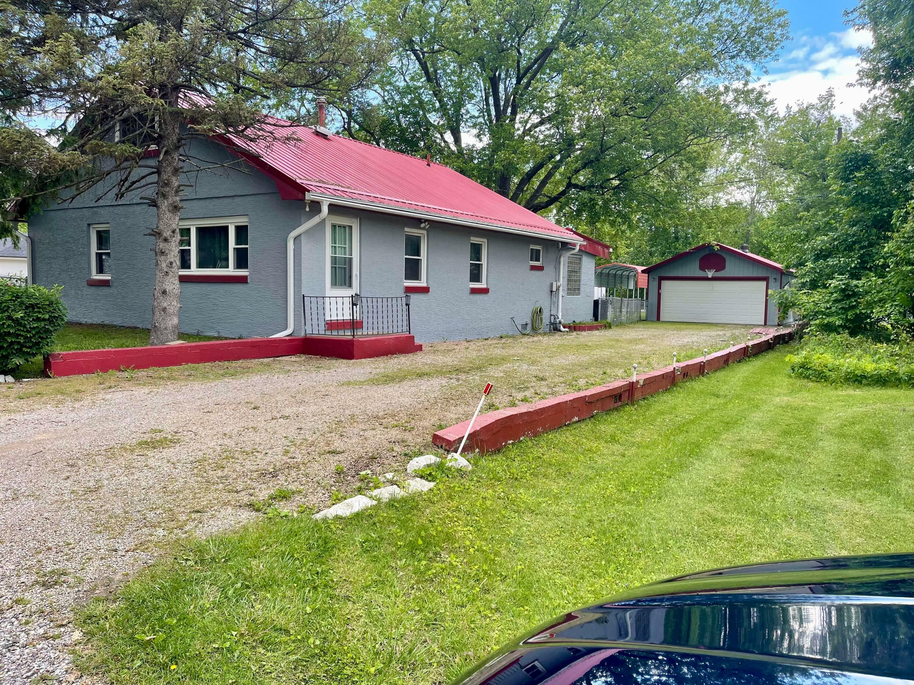 Property Photo: 13424 Ivy NE Road OH 43076