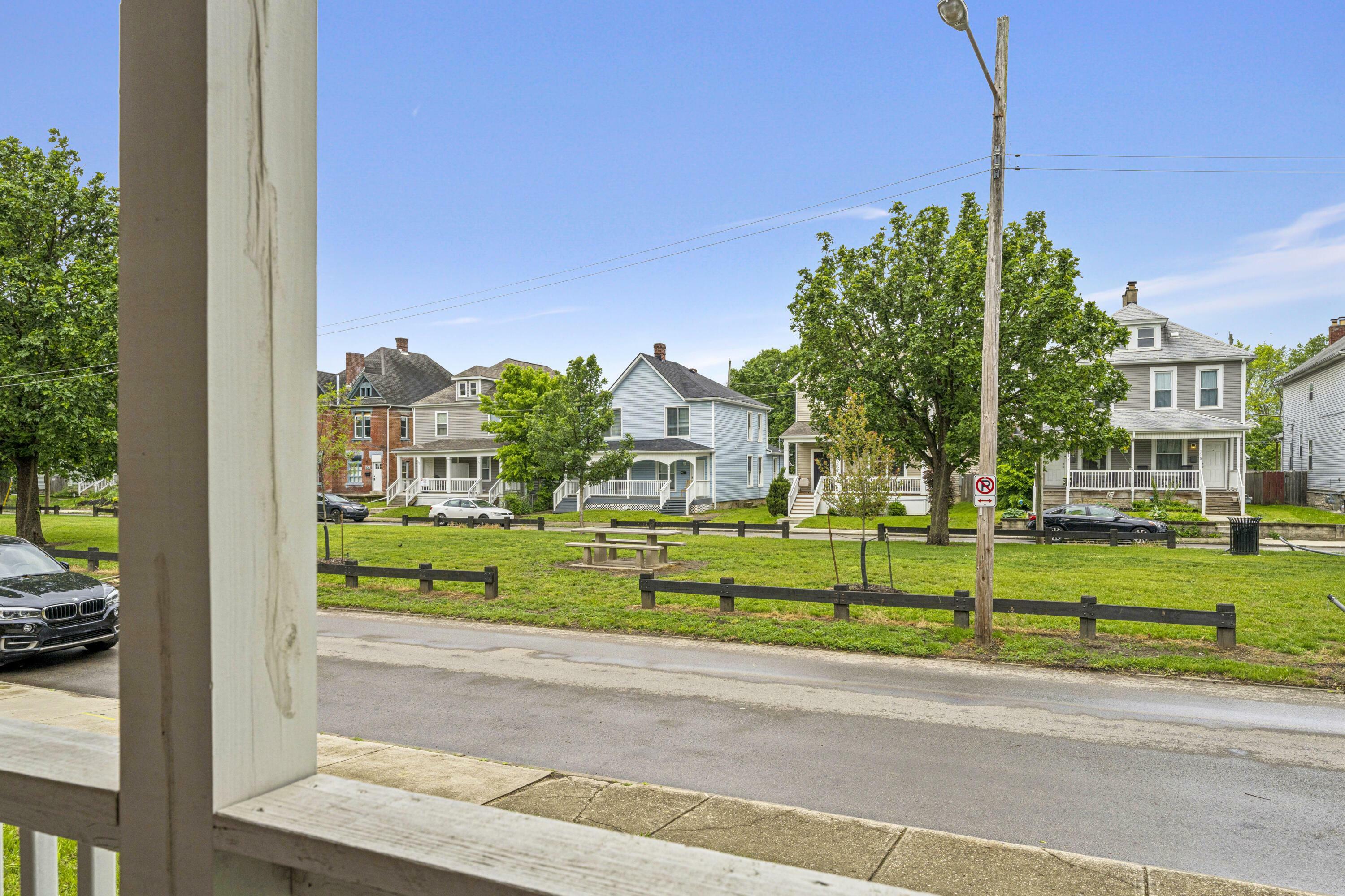 Property Photo:  118 Dakota Avenue  OH 43222 