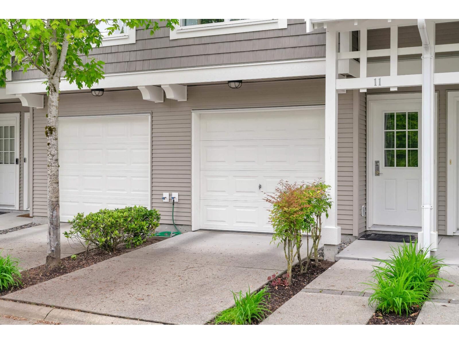 Property Photo: 2729 158 Street 11 BC V3Z 1P4