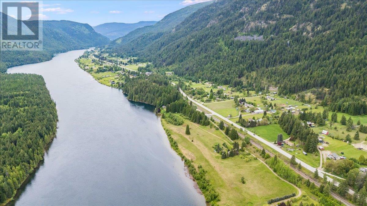 Property Photo:  1864 Highway 3A Other  BC V1N 4N7 