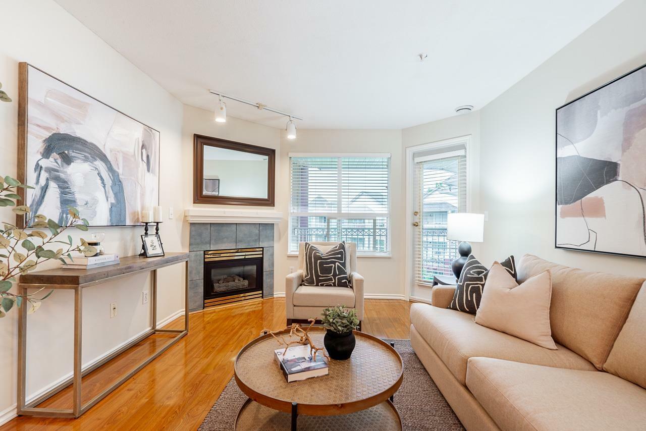 Property Photo:  8068 120A 421  BC V3W 3P3 