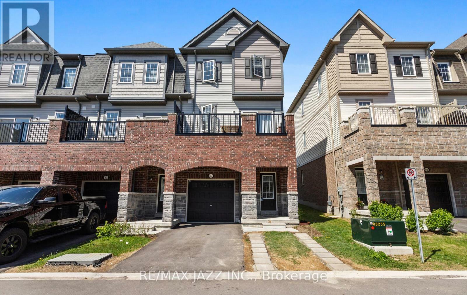Property Photo:  87 Honey Crisp Lane  ON L1C 7H7 
