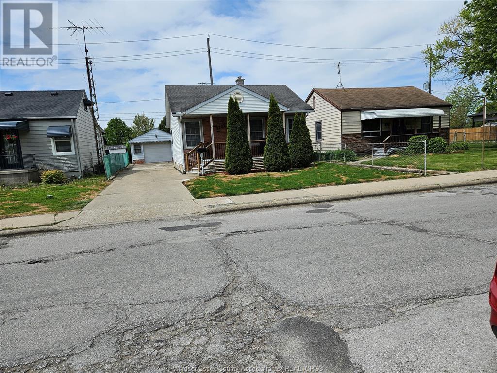 Property Photo: 1709 Central ON N8Y 3W3
