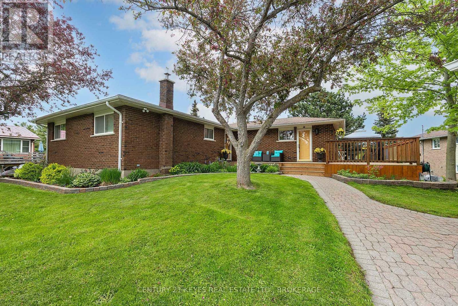 Photo de la propriété: 38 Willowbank Road West ON K7G 2V5