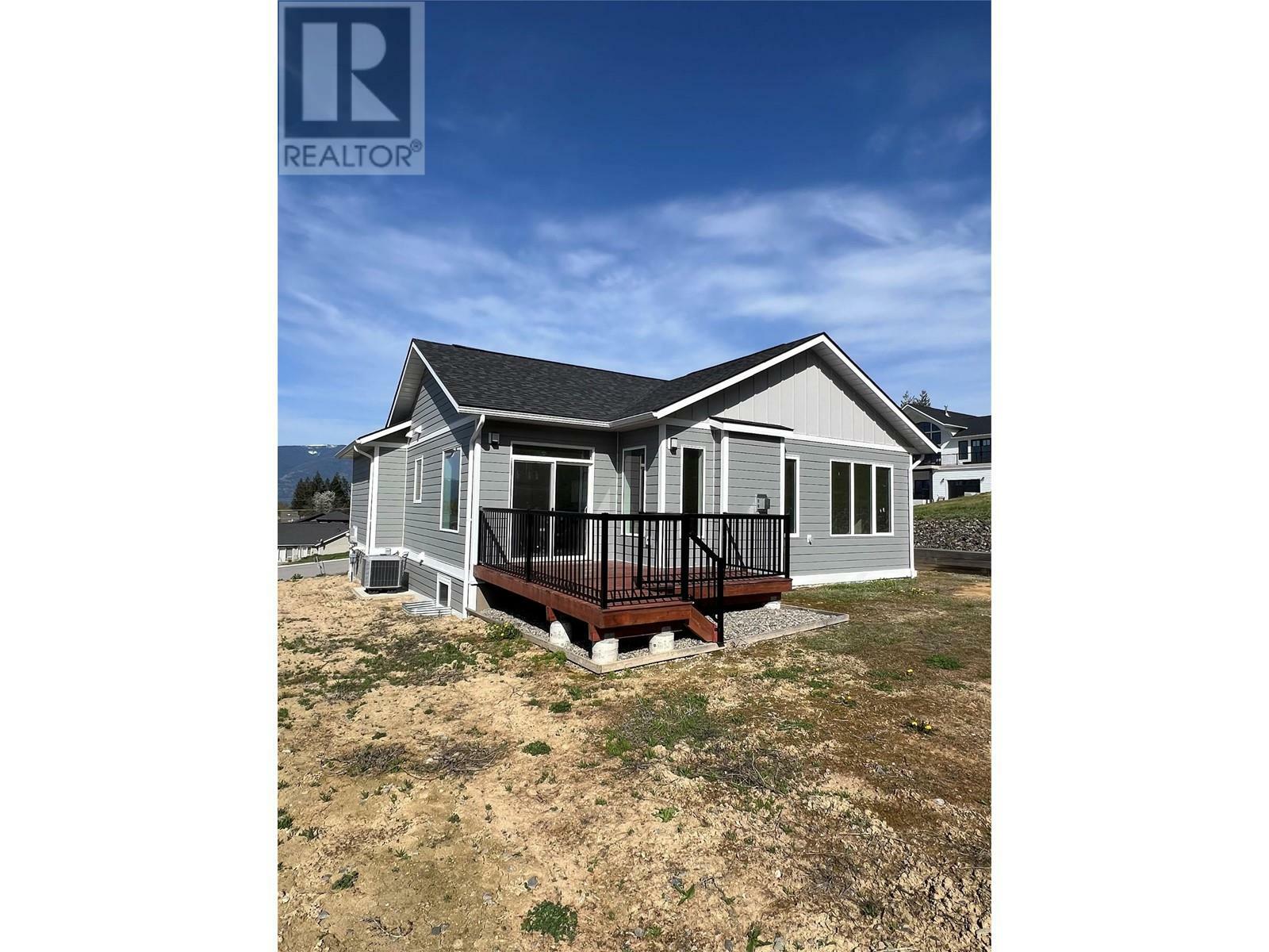 Property Photo: 712 Mountain View Crescent BC V0B 1G5