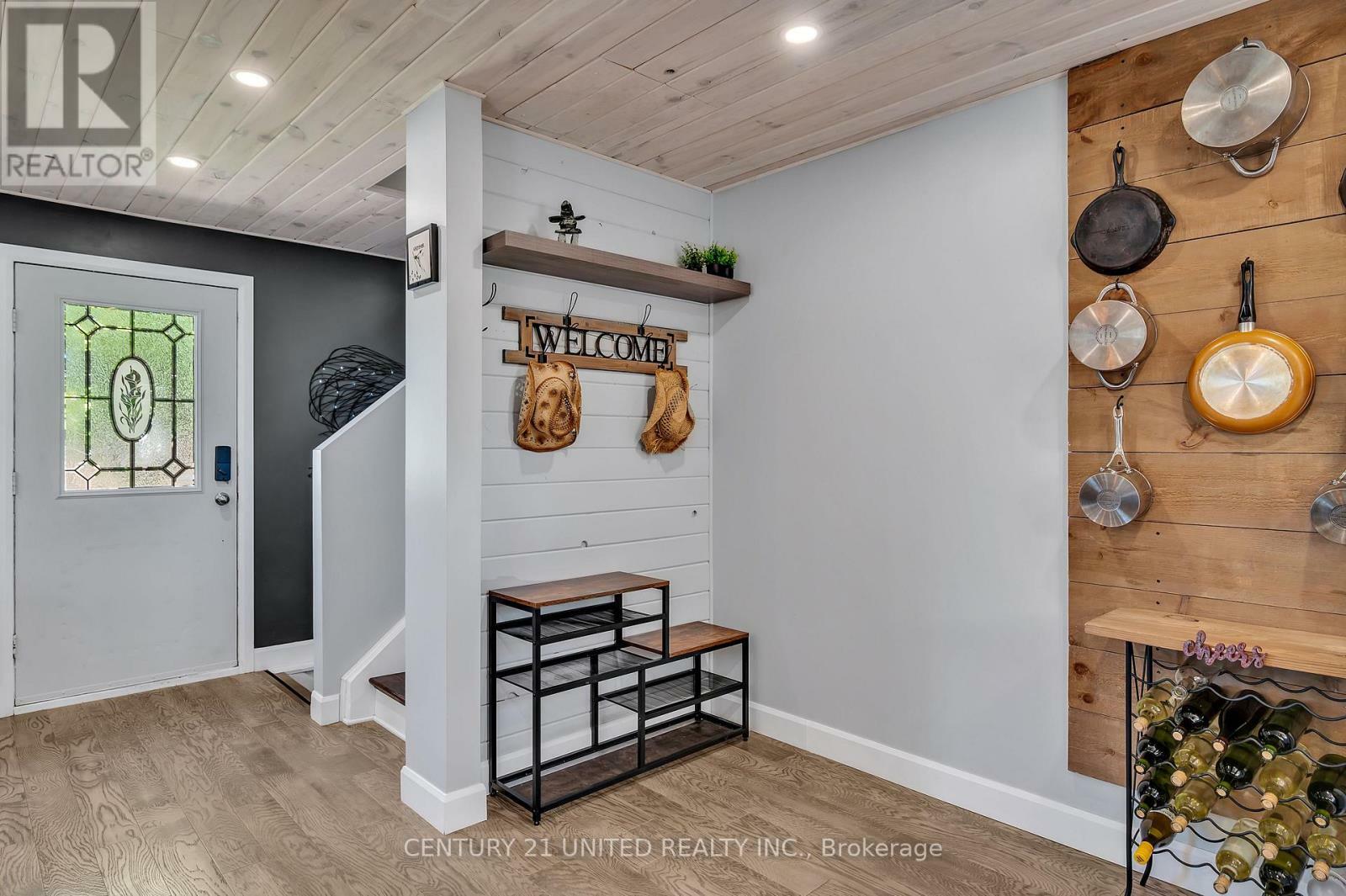 Property Photo: 807 Terrace Road ON K9J 1J4