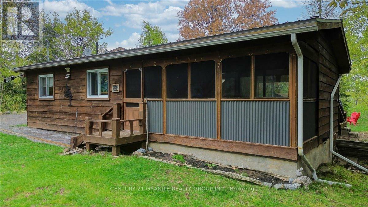 Property Photo:  27 Birch Crescent  ON K0J 2M0 