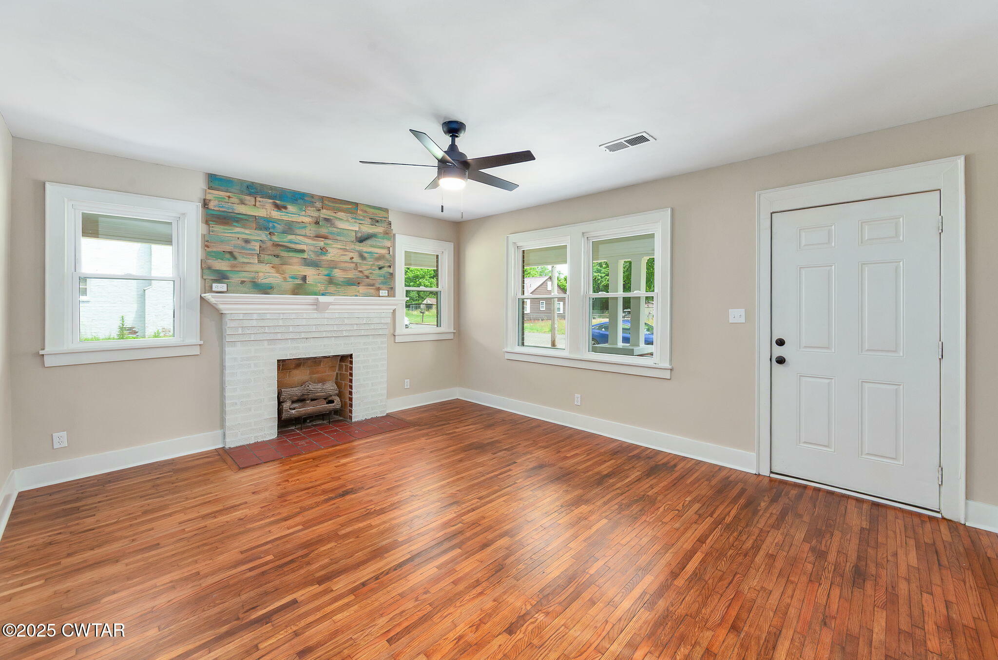 Property Photo: 129 Peabody Avenue TN 38301
