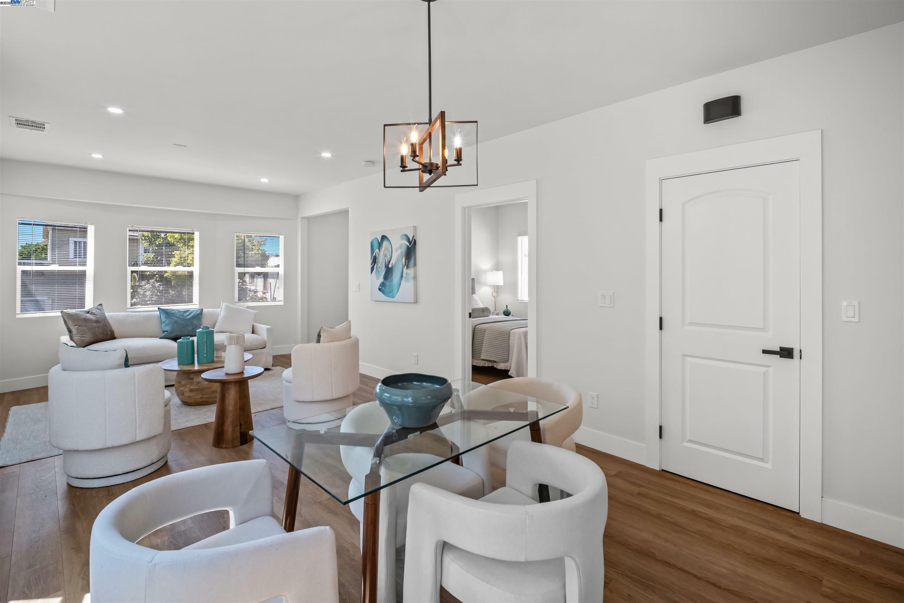 Property Photo: 1564 Bridge Ave CA 94601