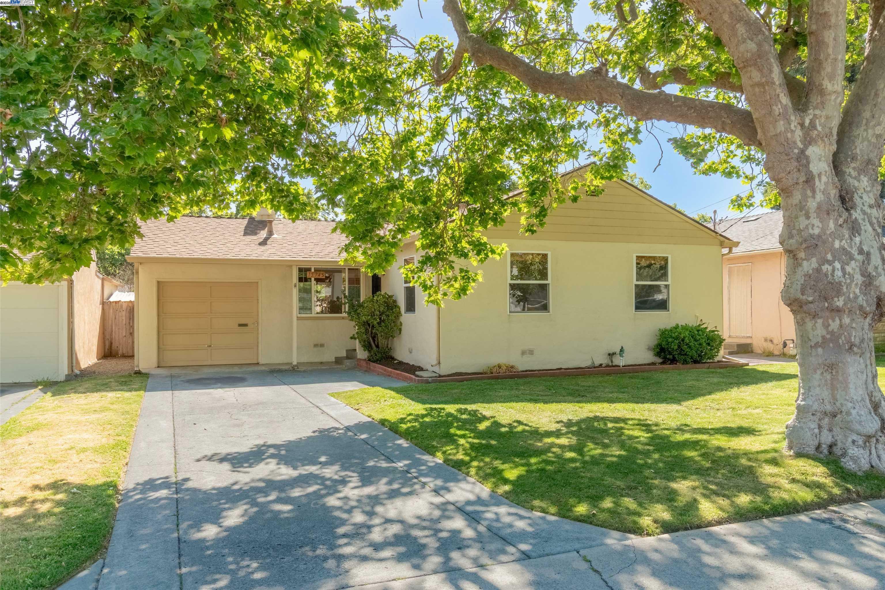 15743 Via Lunado  San Lorenzo CA 94580 photo