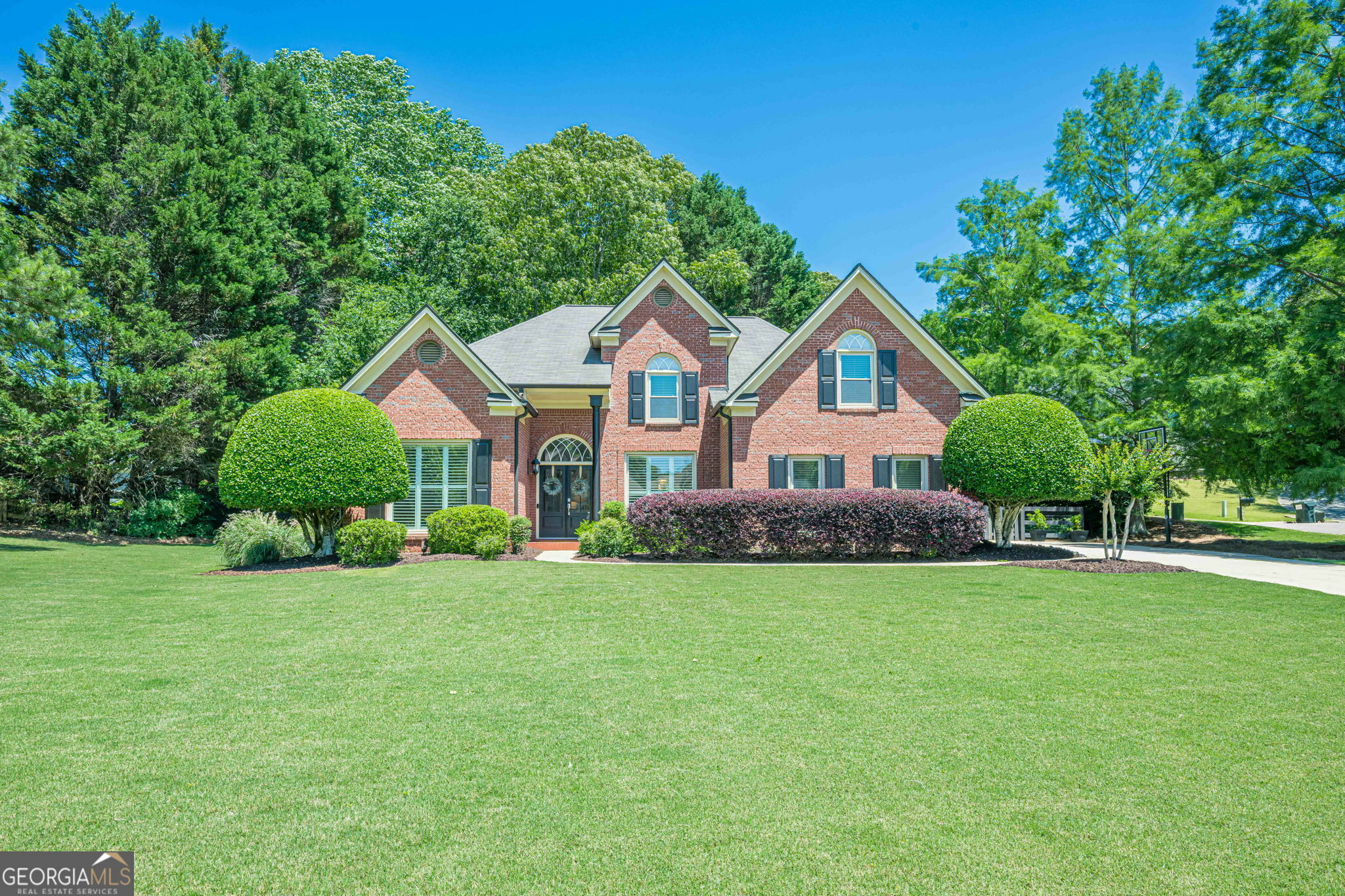 Property Photo: 7045 Grand View Way GA 30024