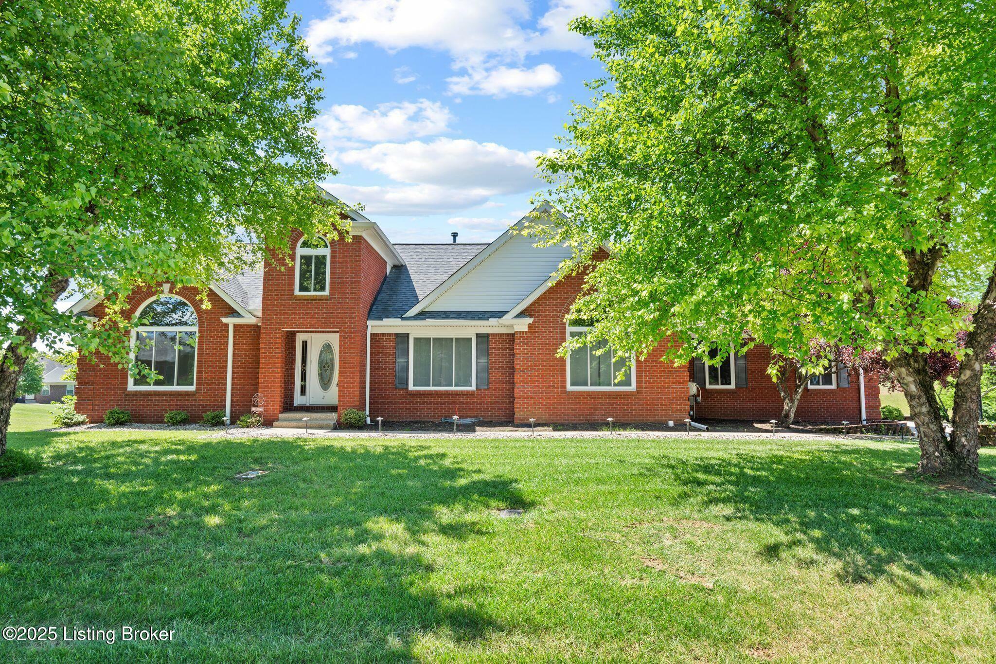 Property Photo: 126 Deep Springs Dr KY 40004