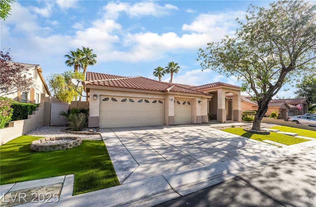 Property Photo: 4176 Skywalker Avenue NV 89120