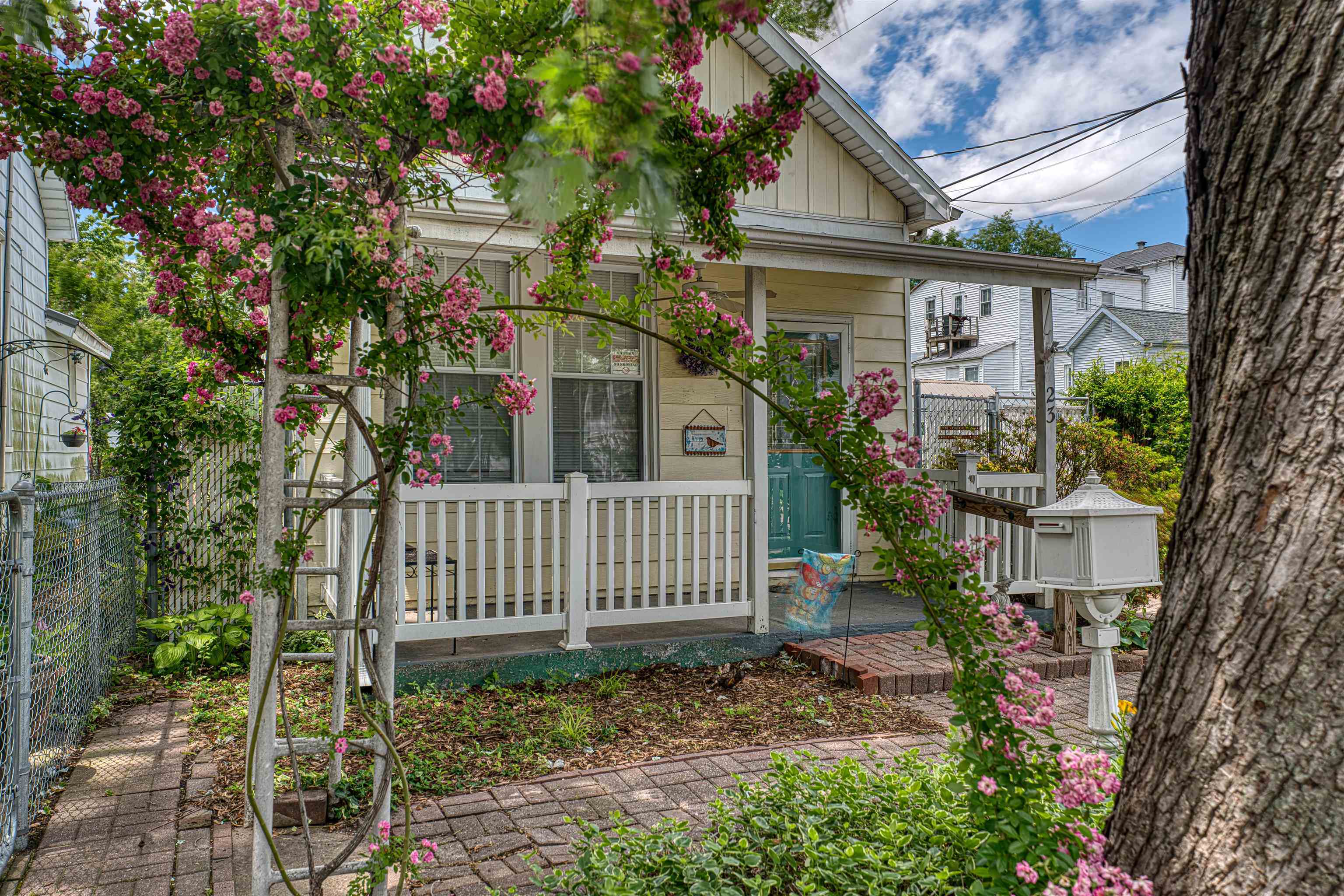 Property Photo: 23 N Adams Street KY 42420