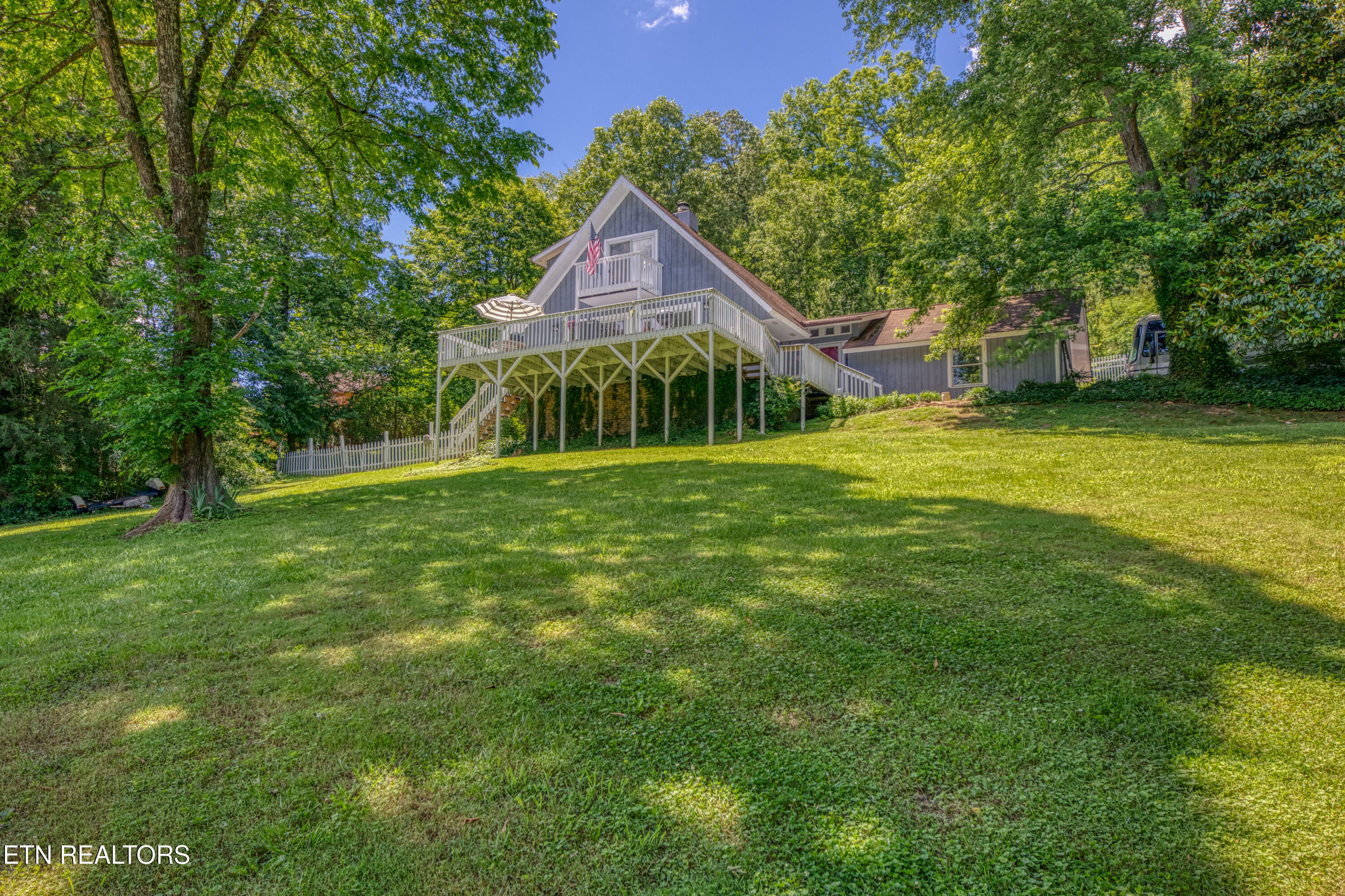 Property Photo: 483 Poplar Springs Rd TN 37763
