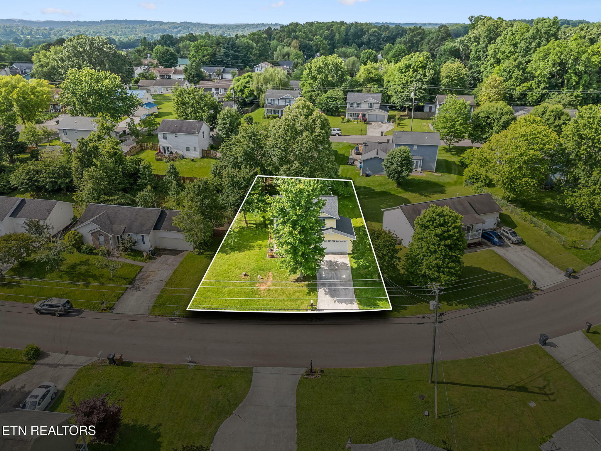 Property Photo: 6054 Warrenpark Lane TN 37912