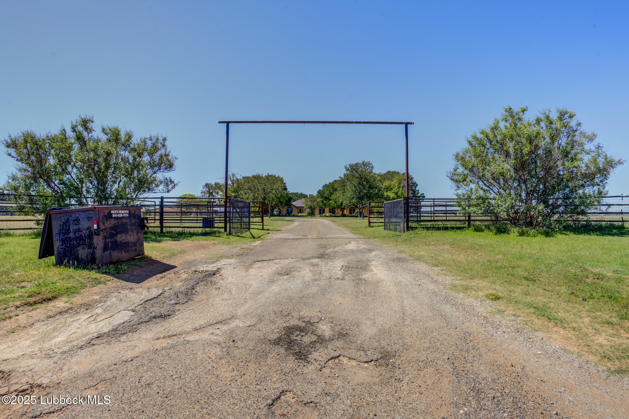 Property Photo: 9009 County Rd 7500 TX 79382