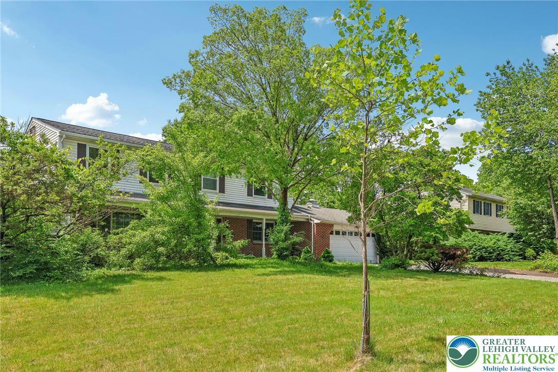 Property Photo: 1450 Springhouse Road PA 18104