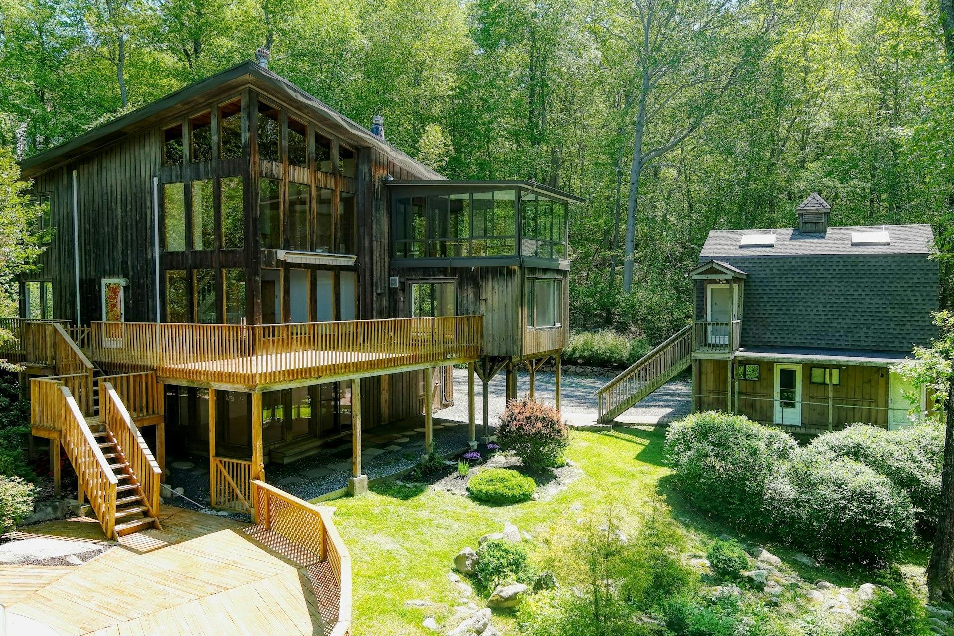 Property Photo: 8 Roads End Road NY 10590